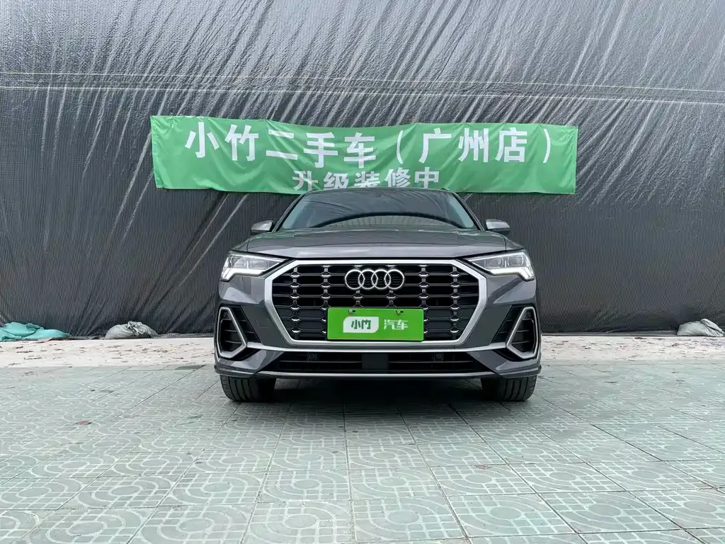 Audi Q3 — фото 10