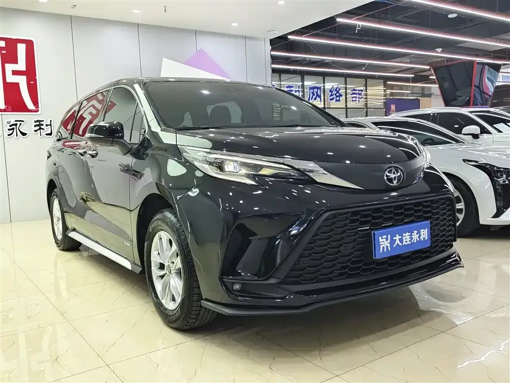 Toyota Granvia 2024 из CN, фото 4
