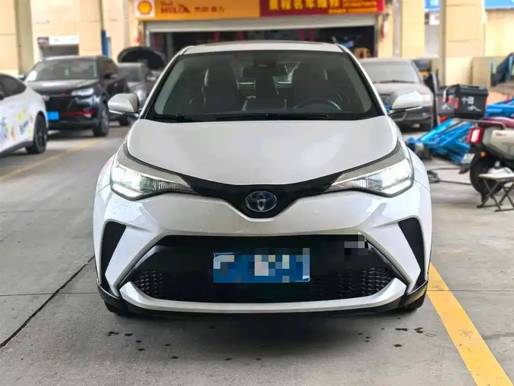 Toyota C-HR — фото 4