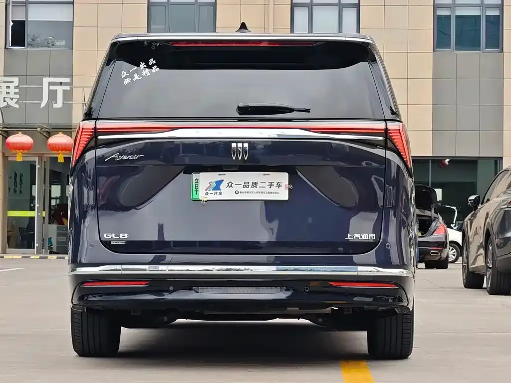 Buick GL8 Hybrid — фото 6