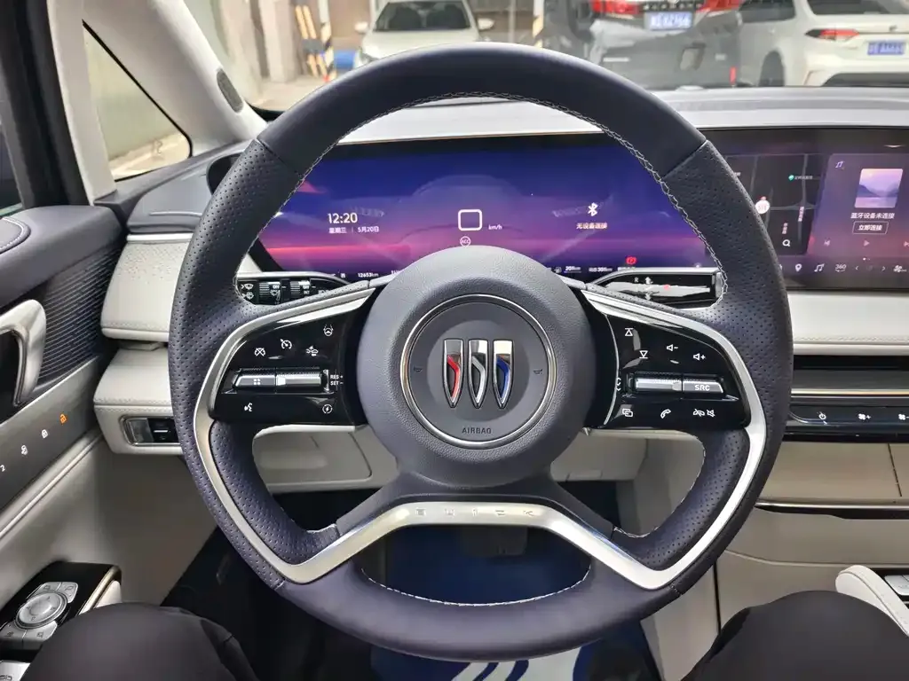 Buick GL8 Hybrid — фото 8