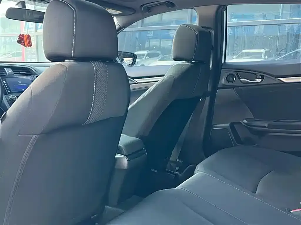 Honda Civic — фото 4