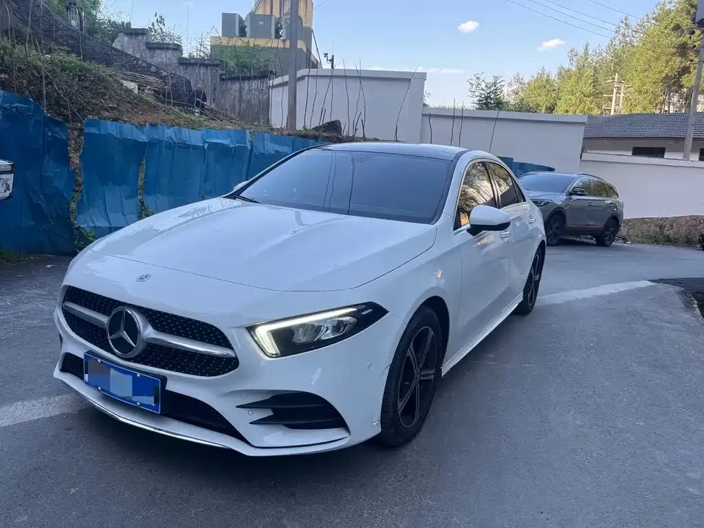 Mercedes-Benz A-Class — фото 1