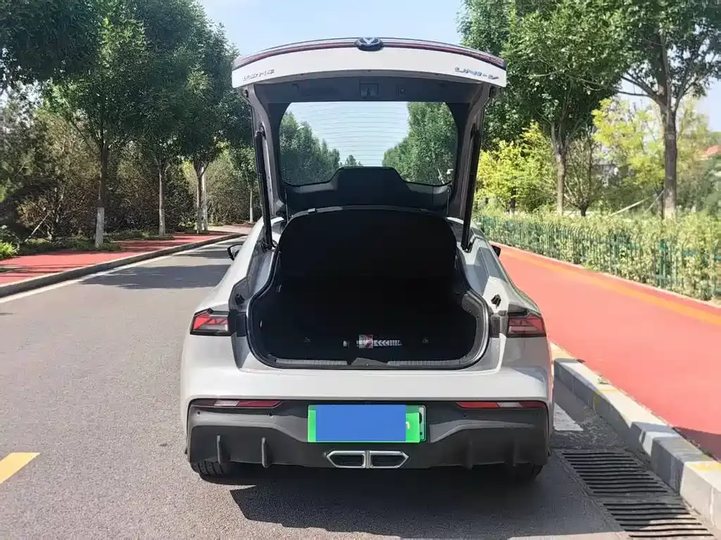 Changan UNI-V iDD 2024 из CN, фото 9