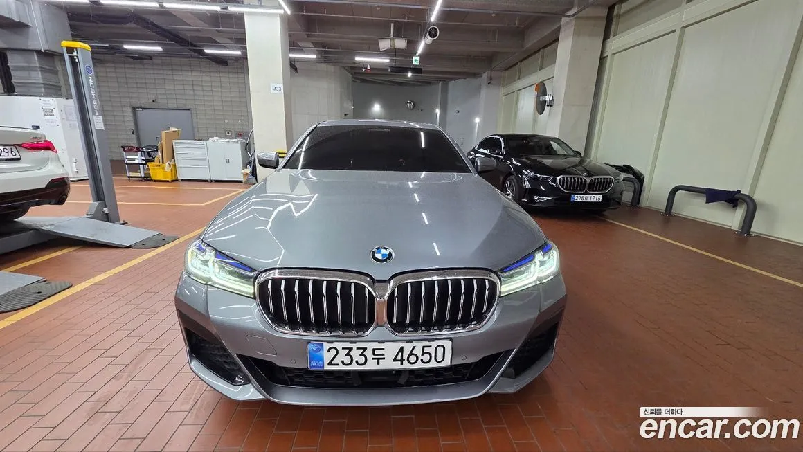 BMW 5-Series 2023 из KR, фото 8