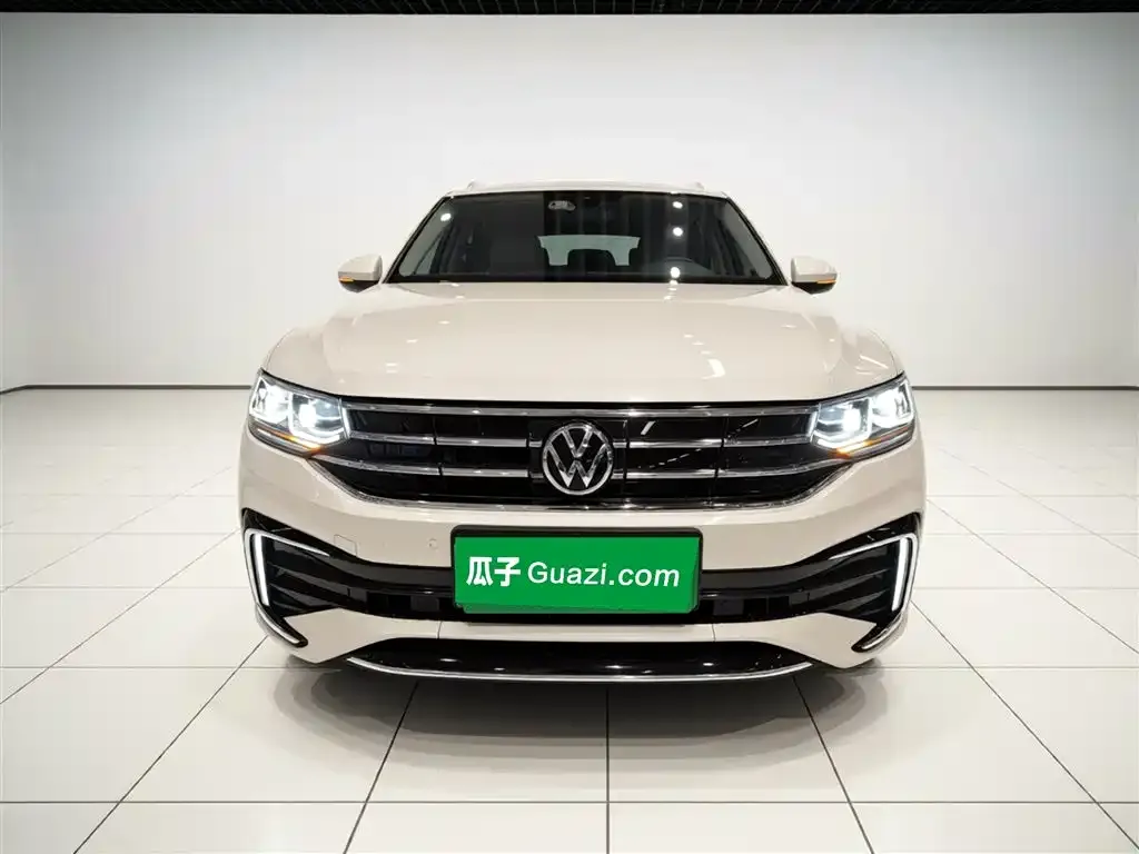 Volkswagen Tiguan L New Energy — фото 3
