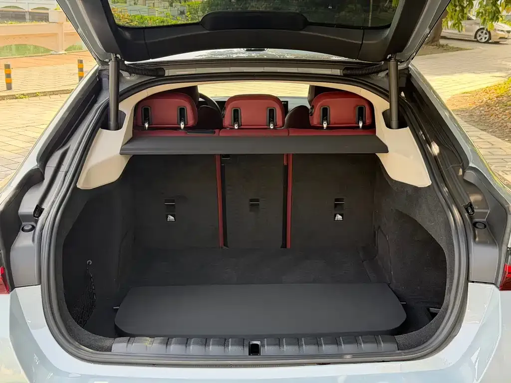 BMW i4 2024 из CN, фото 2