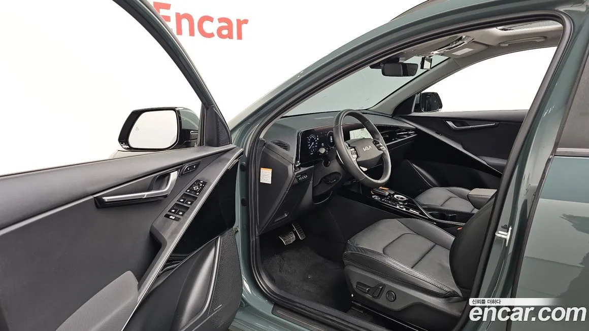Kia Niro — фото 10
