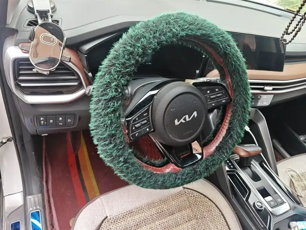 Kia Sportage — фото 10