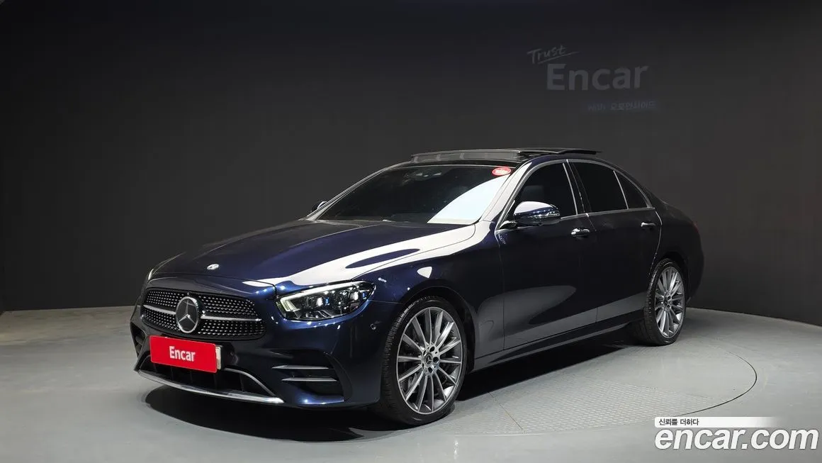 Mercedes-Benz E-Class — фото 1