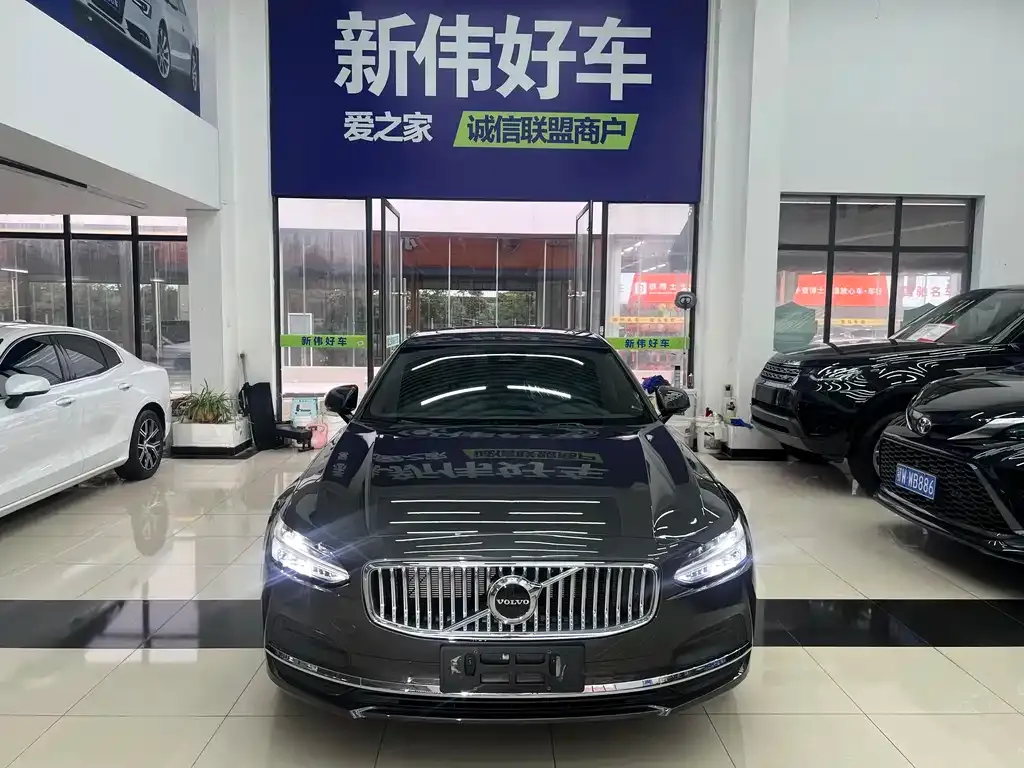 Volvo S90 2025 из CN, фото 3