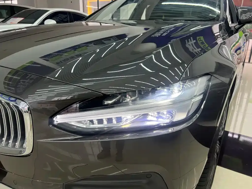 Volvo S90 2025 из CN, фото 8