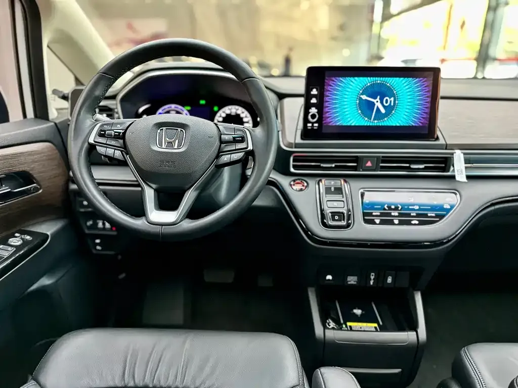 Honda Odyssey — фото 10