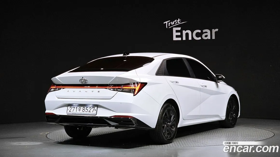Hyundai AVANTE — фото 2