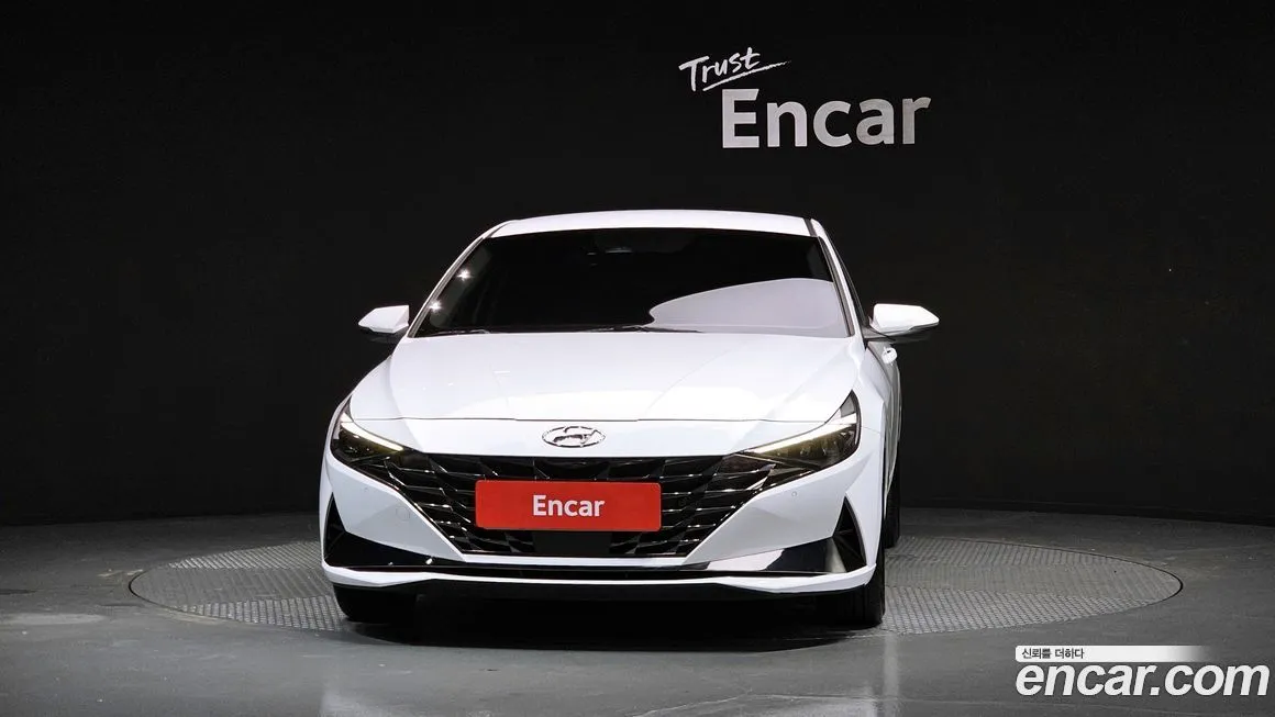 Hyundai AVANTE — фото 3