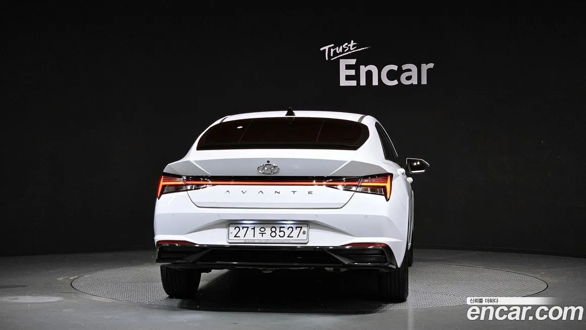 Hyundai AVANTE — фото 4