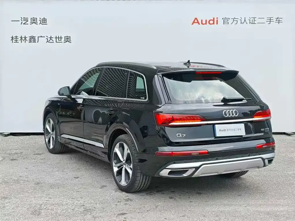 Audi Q7 — фото 4