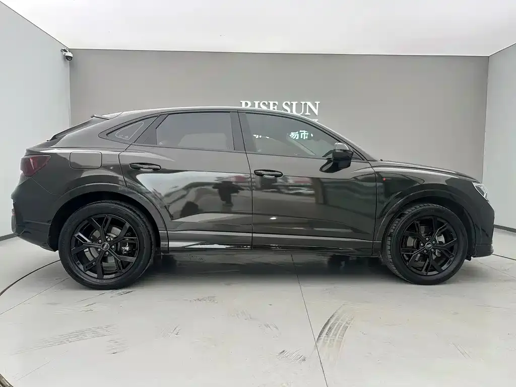 Audi Q3 Sportback 2021 из CN, фото 5