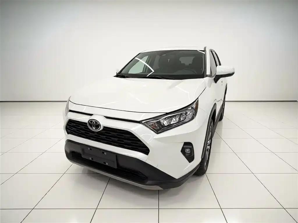 Toyota RAV4 2025 из CN, фото 1