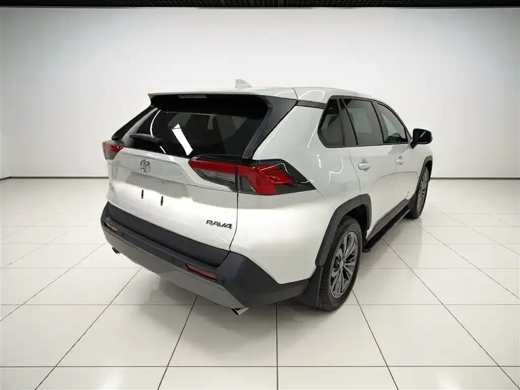 Toyota RAV4 2025 из CN, фото 5