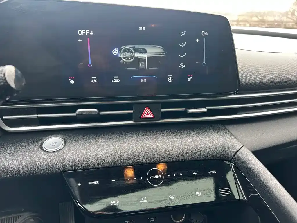 Hyundai Elantra — фото 7