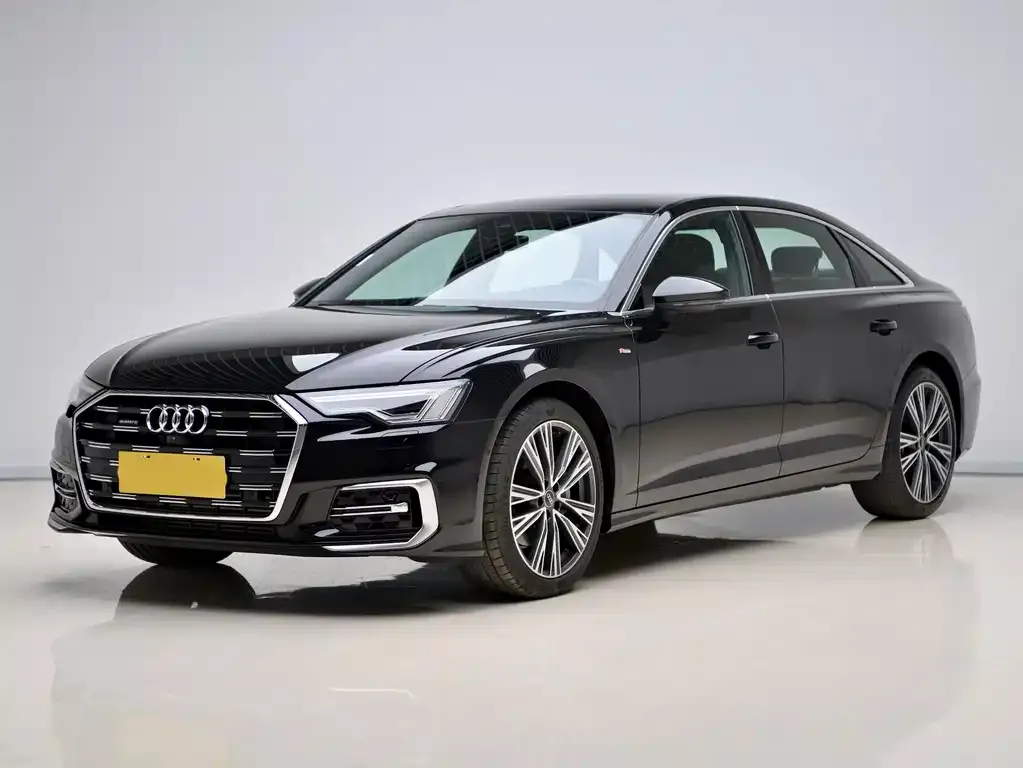 Audi A6L — фото 1
