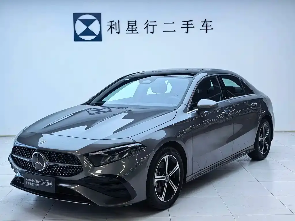 Mercedes-Benz A-Class — фото 1