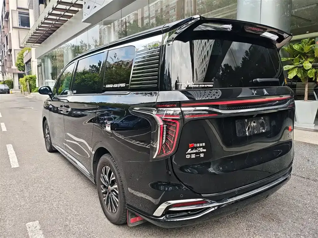 Hongqi HQ9 PHEV — фото 10