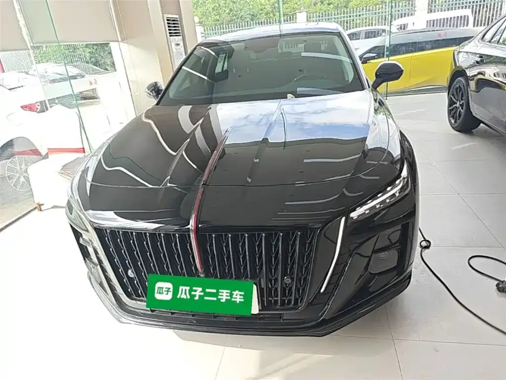 Hongqi H5 — фото 10