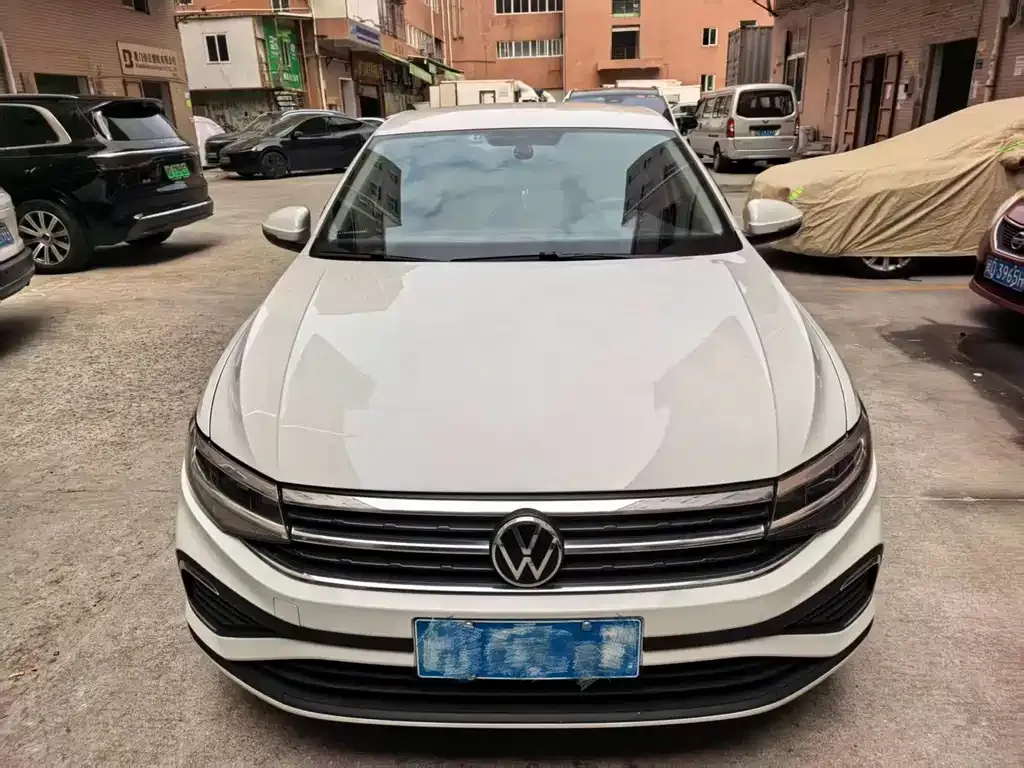 Volkswagen Bora 2024 из CN, фото 5