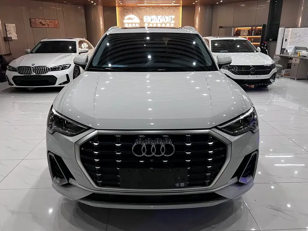 Audi Q3 — фото 5