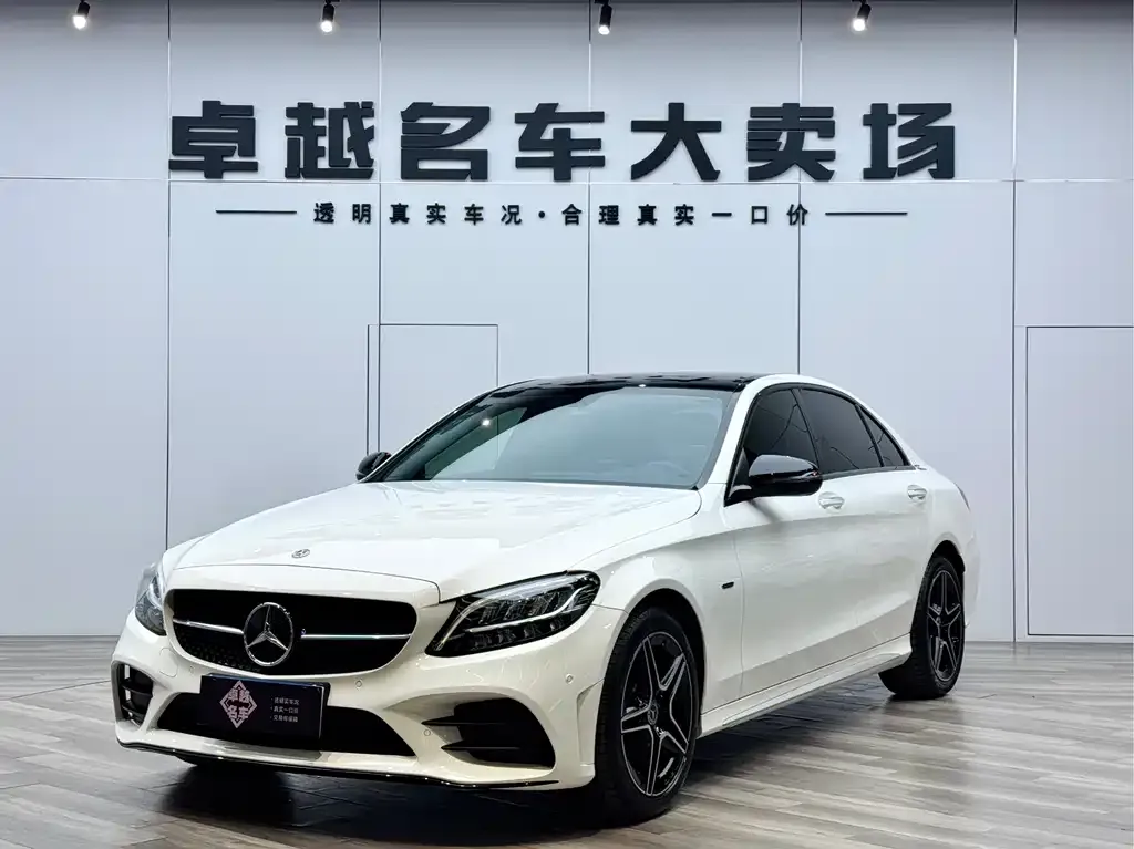 Mercedes-Benz C-Class — фото 1