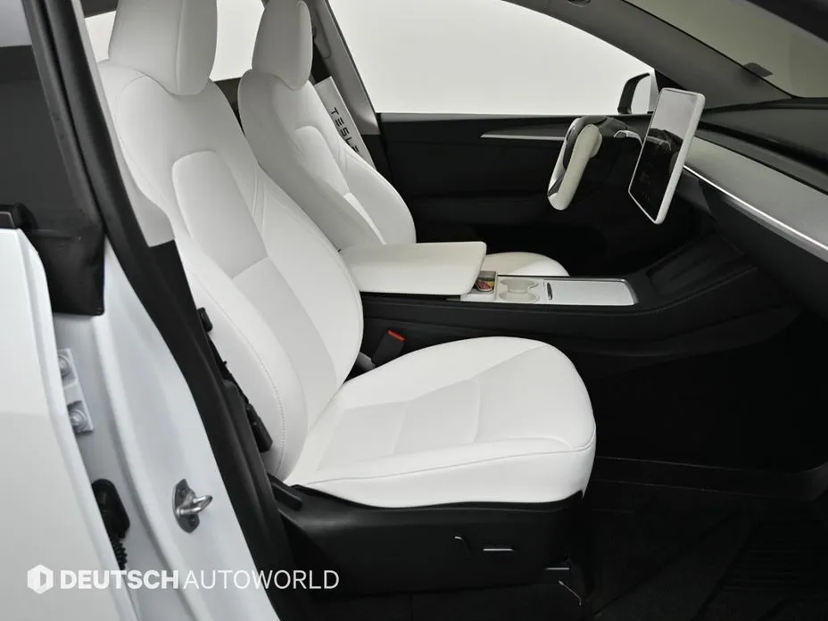 Tesla Model Y 2024 из KR, фото 2