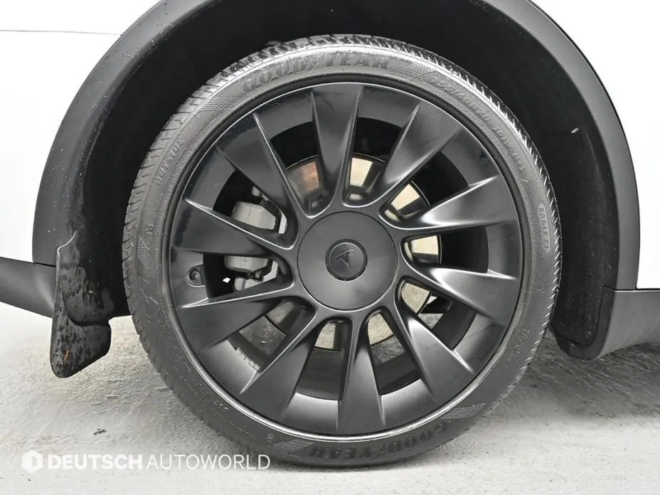 Tesla Model Y 2024 из KR, фото 4