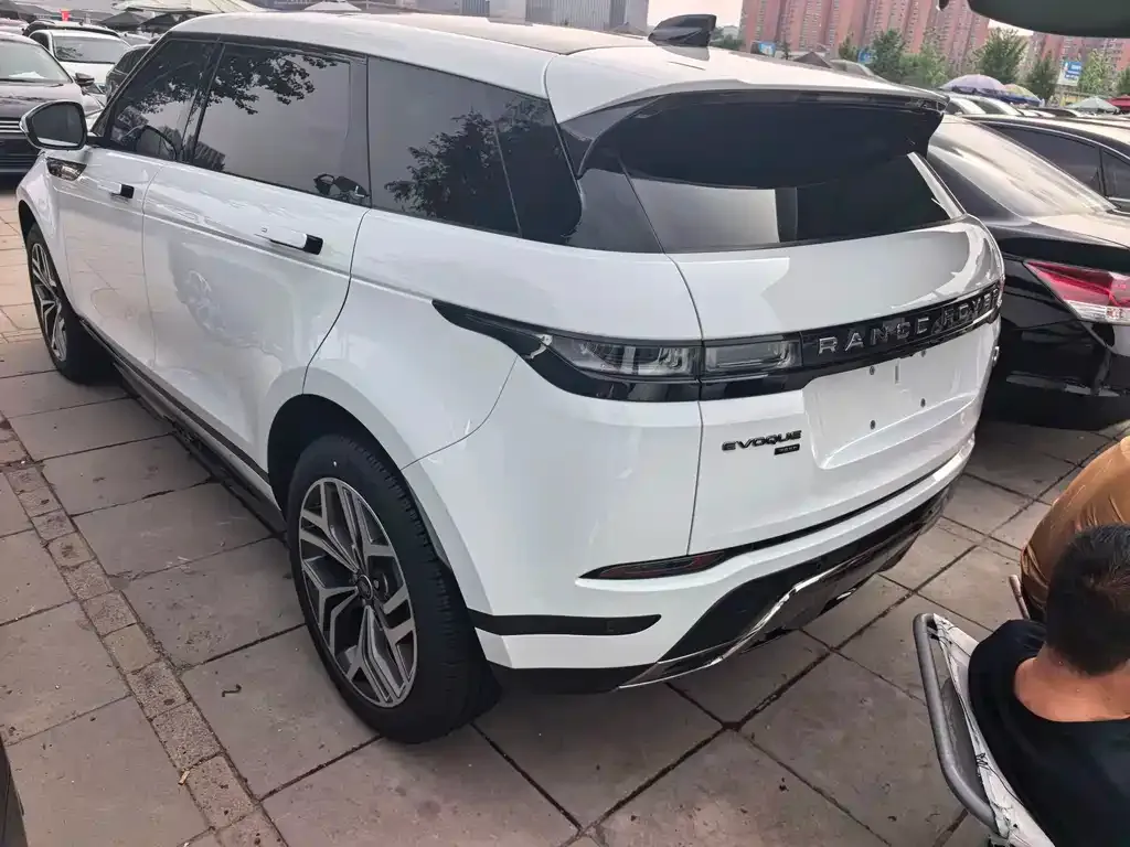 Land Rover Evoque — фото 8