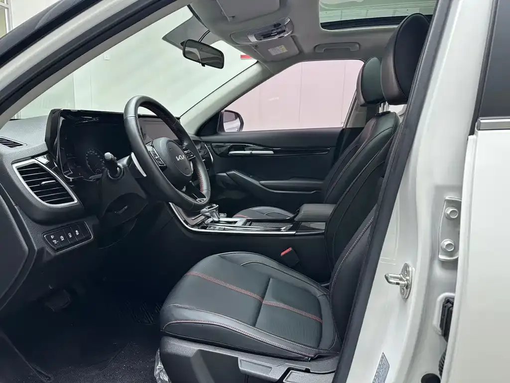 Kia KX3 2021 из CN, фото 3