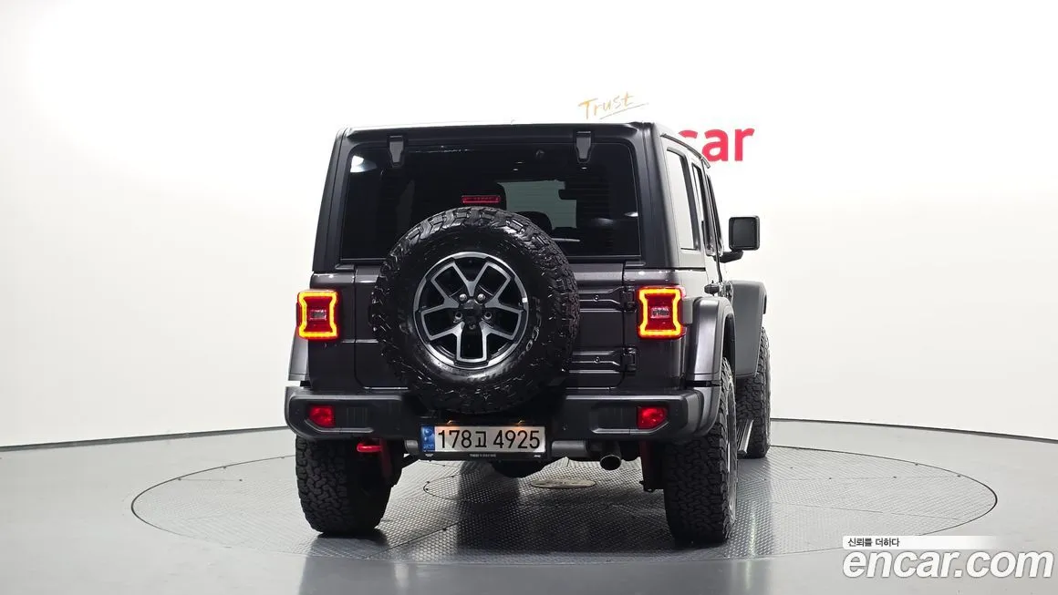 Jeep Wrangler — фото 3