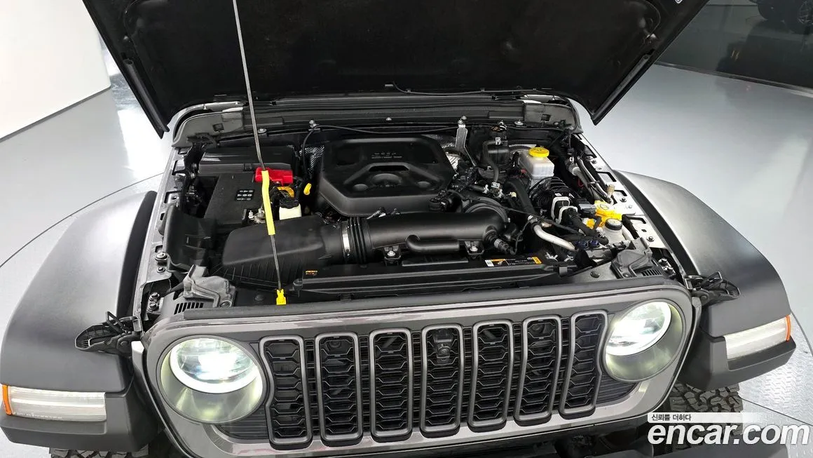 Jeep Wrangler — фото 8