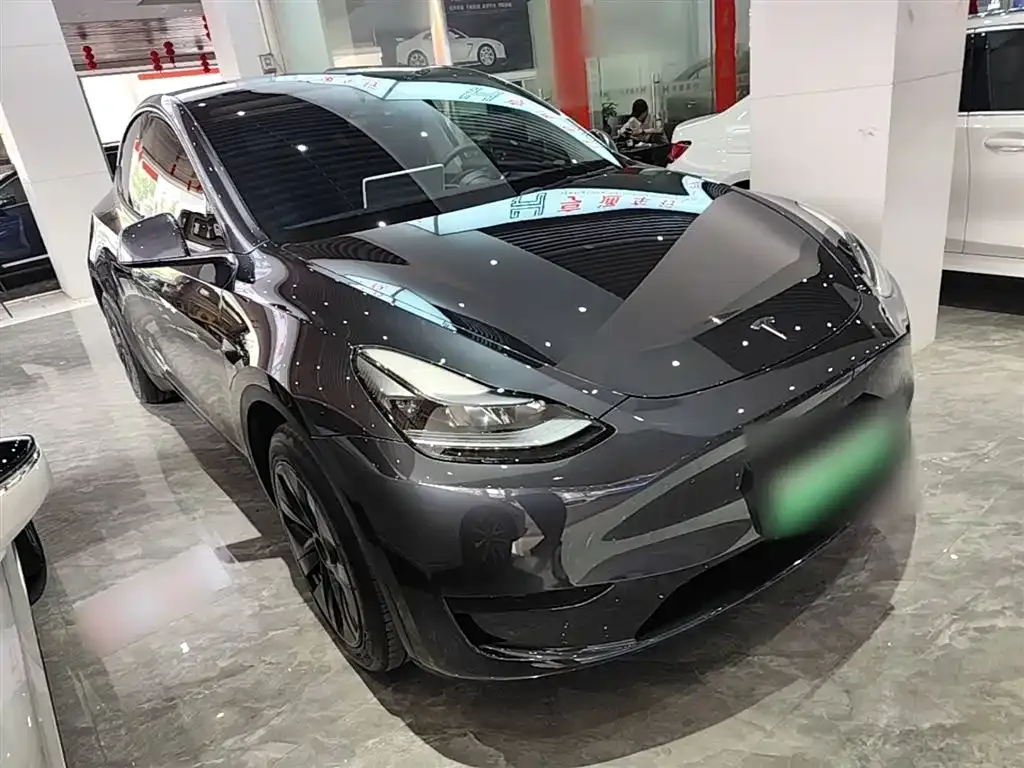 Tesla Model Y — фото 5