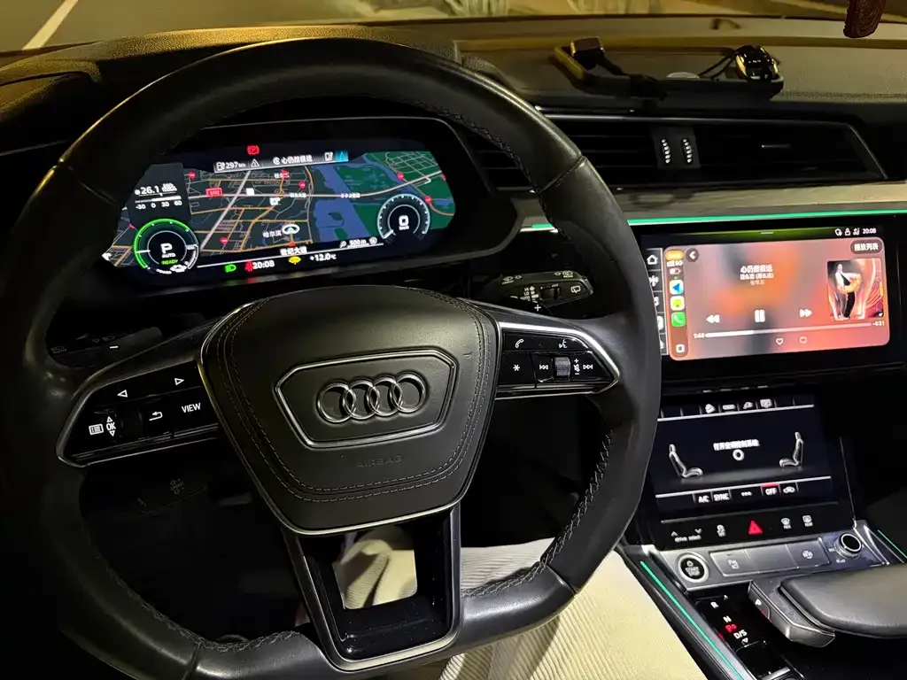 Audi e-tron 2022 из CN, фото 10