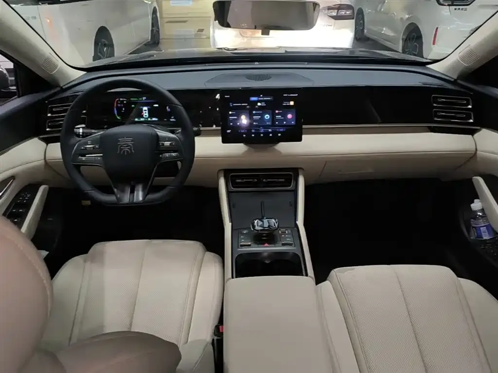 BYD Qin L 2025 из CN, фото 2