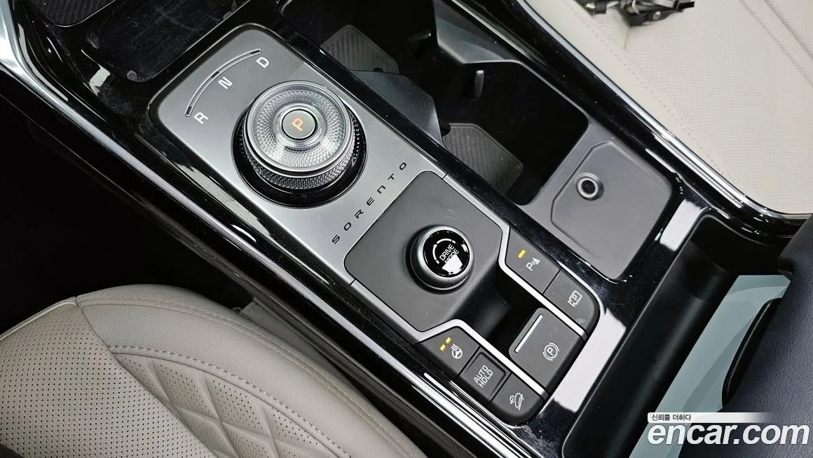 Kia Sorento — фото 9