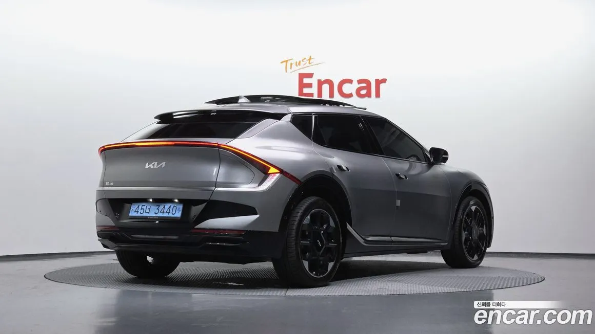 Kia EV6 — фото 7