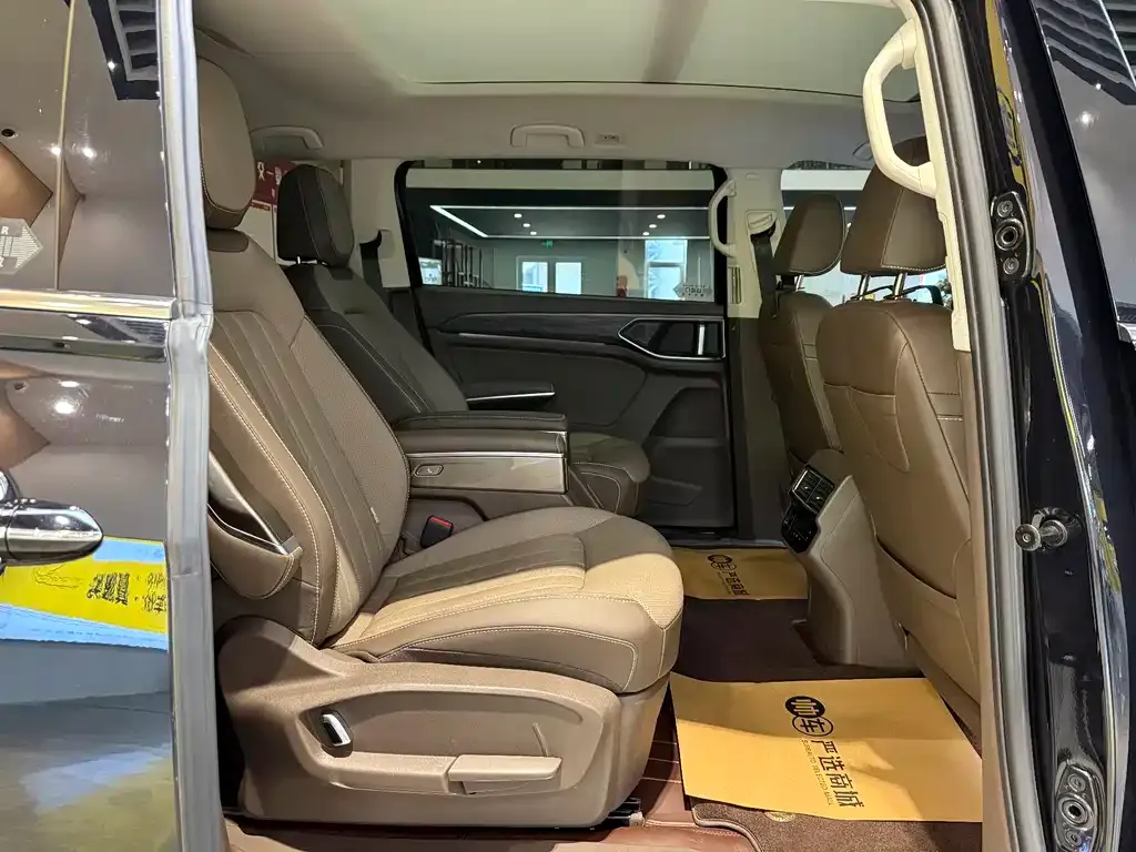 Volkswagen Viloran 2022 из CN, фото 4