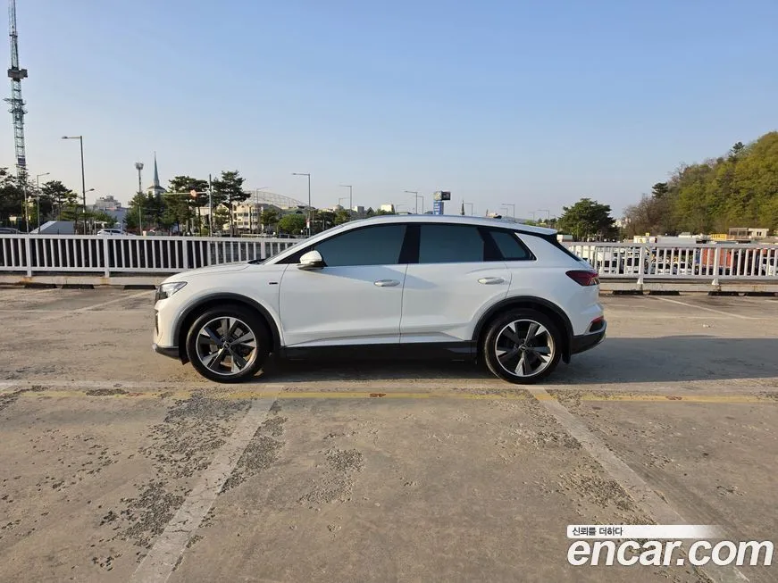 Audi Q4 e-tron 2023 из KR, фото 2