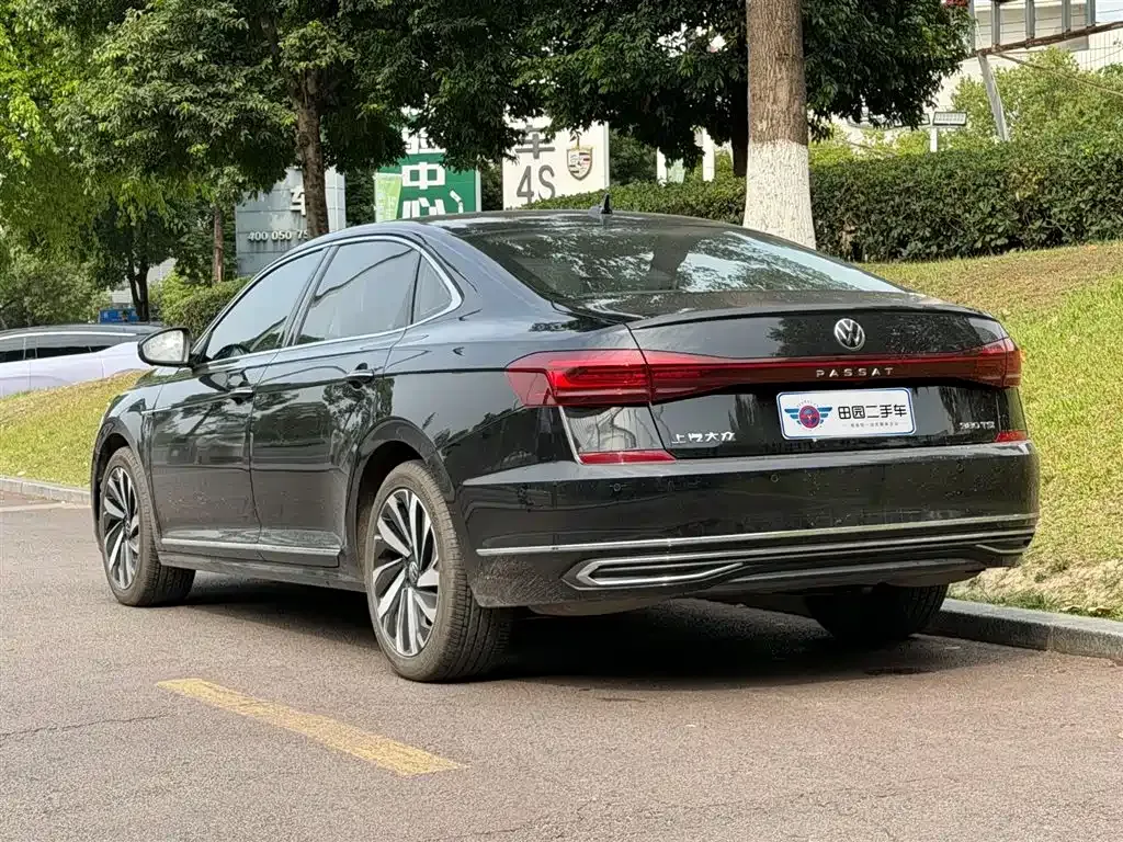 Volkswagen Passat — фото 10
