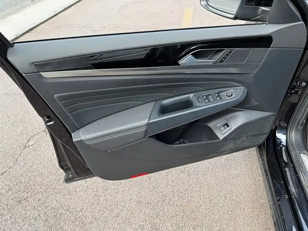 Volkswagen Passat — фото 3