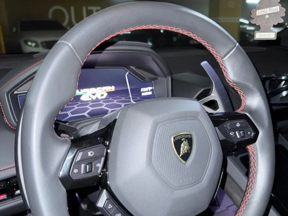 Lamborghini Huracan 2023 из KR, фото 2