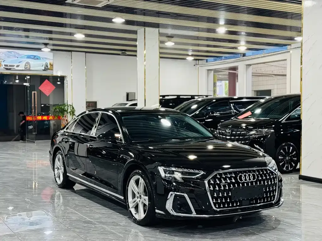 Audi A8 — фото 10