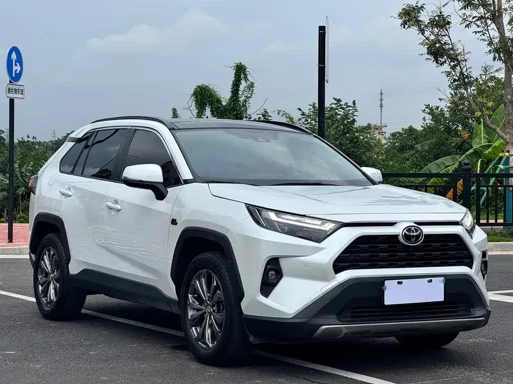 Toyota RAV4 2024 из CN, фото 5